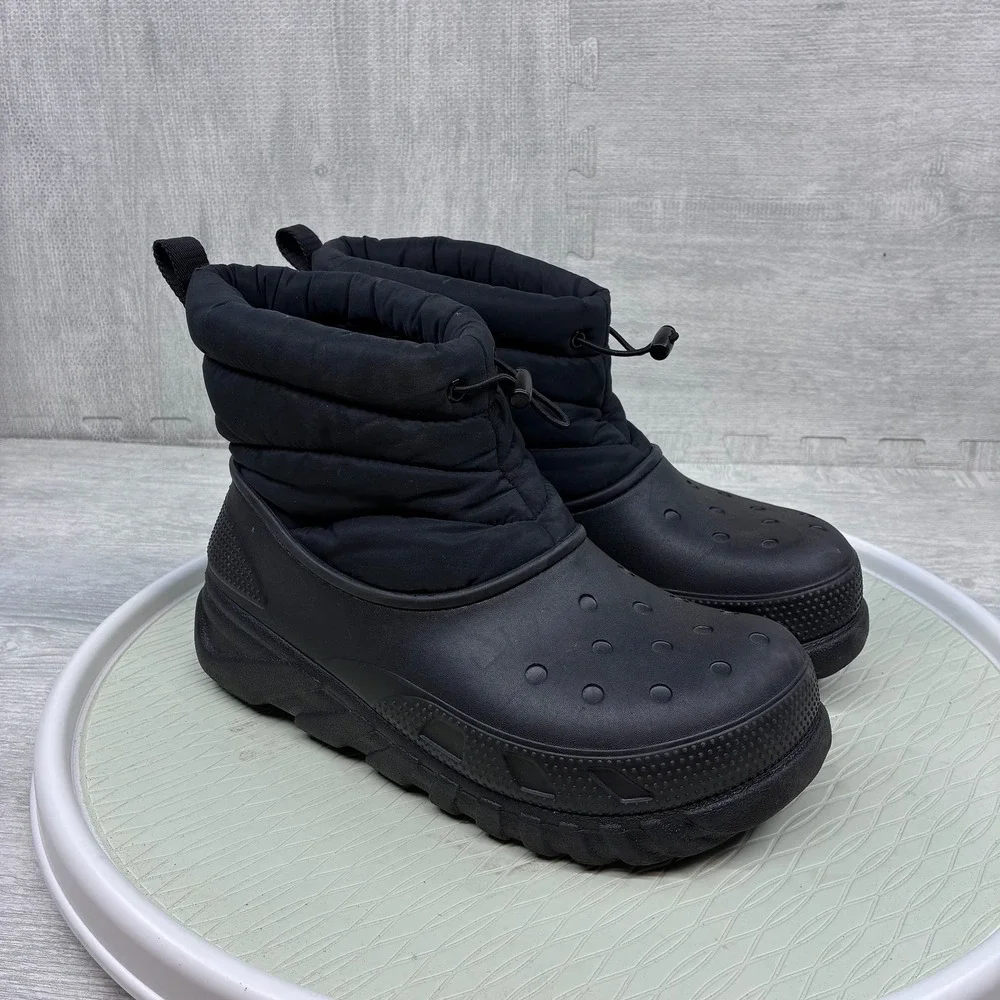 CROCS good preowned